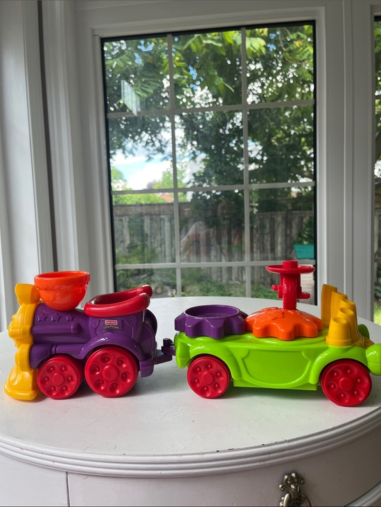 Fisher-Price Other - 3/$10 💚Fisher Price Little People Circus Train- see description